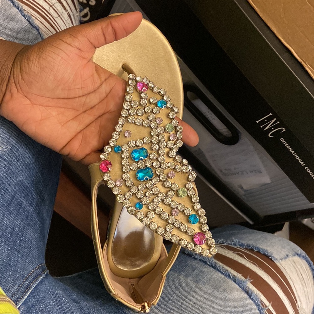 Sandals - Picture 2 of 3